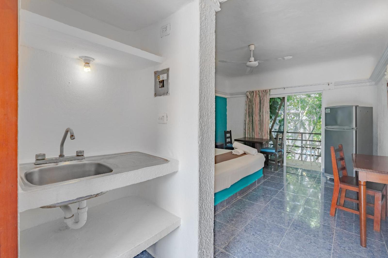 Mayan Art Hotel 10 Avenue Плая-дель-Кармен Экстерьер фото